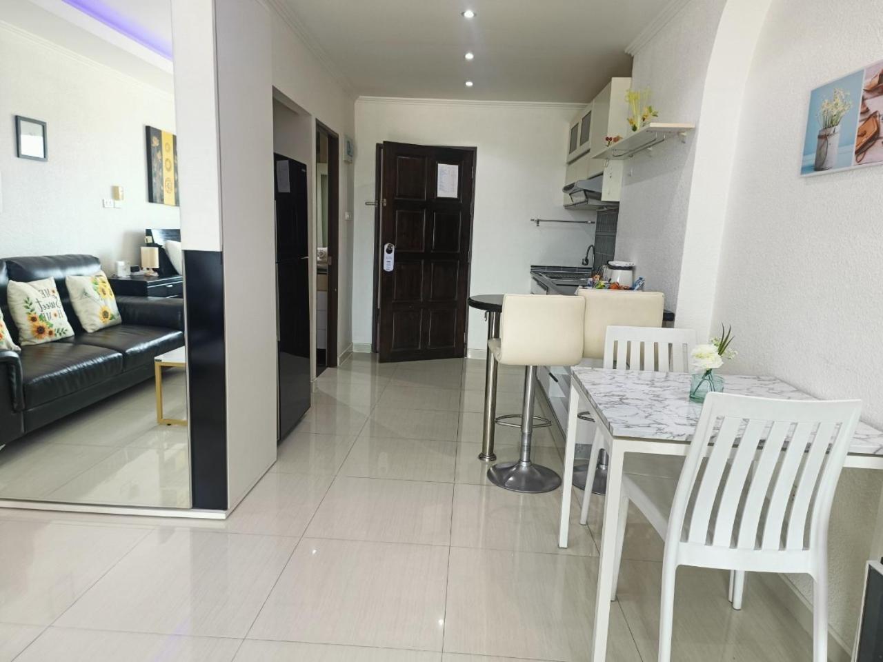 View Talay 6 Pattaya Beach Apartment By Honey Exterior foto