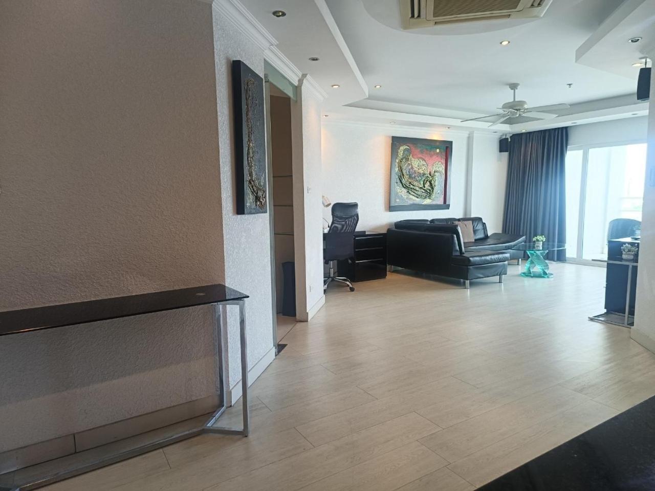 View Talay 6 Pattaya Beach Apartment By Honey Exterior foto