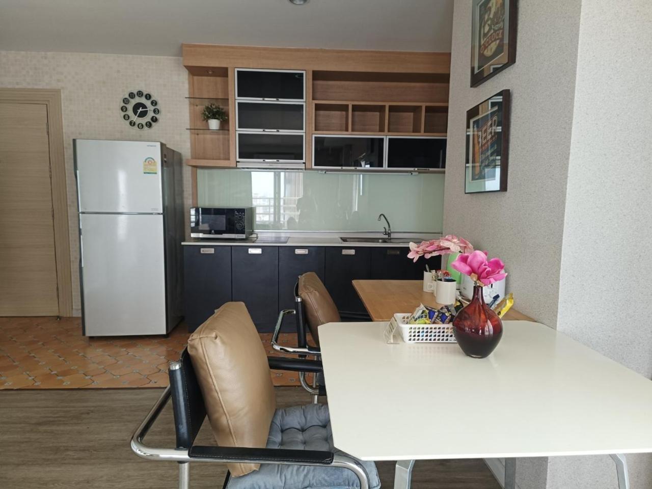 View Talay 6 Pattaya Beach Apartment By Honey Exterior foto